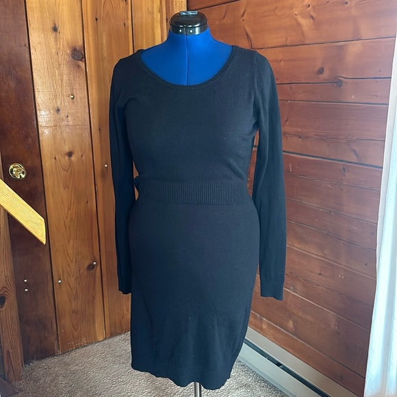 Old Navy Black Fitted Sweater Dress Size Medium Tall - Picture 1 of 2